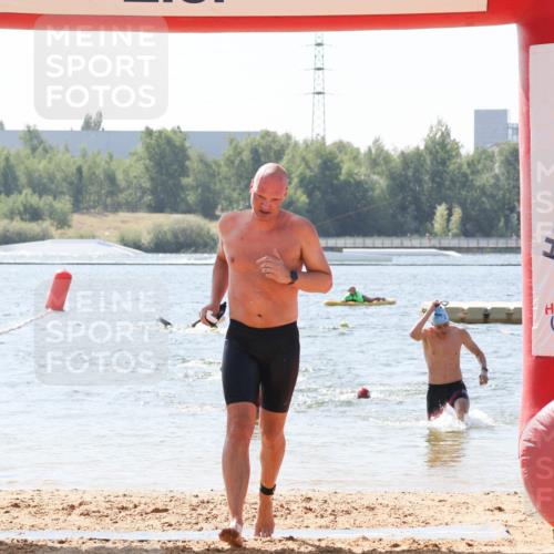 01.09.2024 - 17. Tribühne Triathlon Luisa Fischer http://msf.ph/oto/6901834 01.09.2024 12:09:25 Schwimmen 716, 746, 1498 meine-sportfotos.de