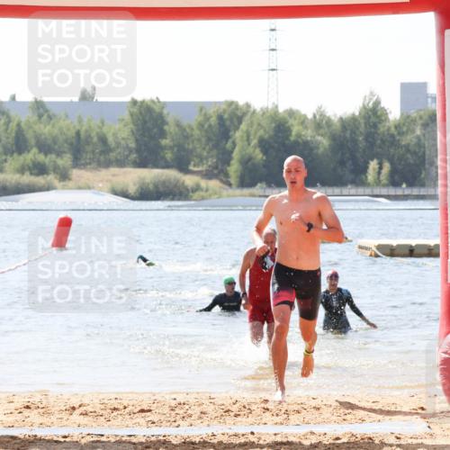 01.09.2024 - 17. Tribühne Triathlon Luisa Fischer http://msf.ph/oto/6901886 01.09.2024 12:09:29 Schwimmen 716, 746, 1498 meine-sportfotos.de