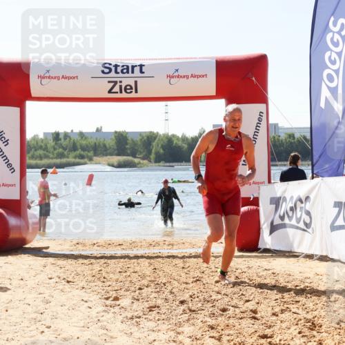 01.09.2024 - 17. Tribühne Triathlon Luisa Fischer http://msf.ph/oto/6901924 01.09.2024 12:09:35 Schwimmen 716, 733, 746, 761, 1498 meine-sportfotos.de