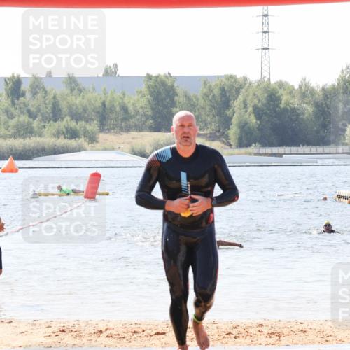 01.09.2024 - 17. Tribühne Triathlon Luisa Fischer http://msf.ph/oto/6901998 01.09.2024 12:09:53 Schwimmen 718 meine-sportfotos.de