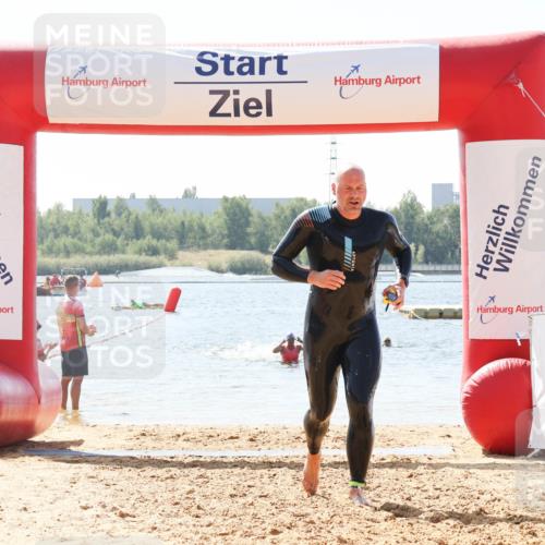 01.09.2024 - 17. Tribühne Triathlon Luisa Fischer http://msf.ph/oto/6902008 01.09.2024 12:09:55 Schwimmen 718 meine-sportfotos.de