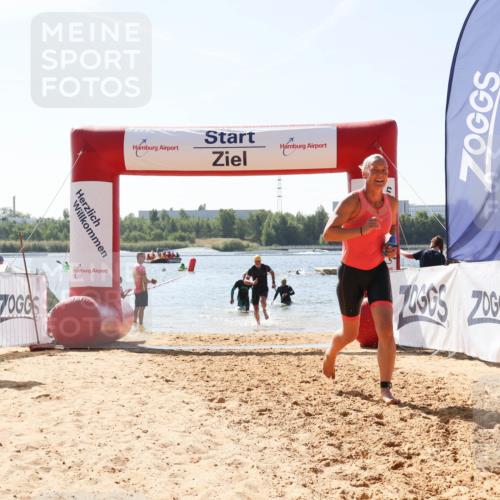 01.09.2024 - 17. Tribühne Triathlon Luisa Fischer http://msf.ph/oto/6902072 01.09.2024 12:10:10 Schwimmen 727, 738, 757 meine-sportfotos.de