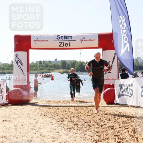 01.09.2024 - 17. Tribühne Triathlon Luisa Fischer http://msf.ph/oto/6902147 01.09.2024 12:10:16 Schwimmen 727, 738, 755, 757 meine-sportfotos.de