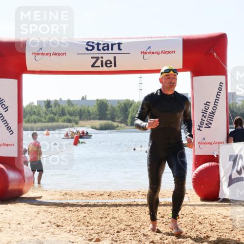 01.09.2024 - 17. Tribühne Triathlon Luisa Fischer http://msf.ph/oto/6902189 01.09.2024 12:10:23 Schwimmen 727, 755, 757 meine-sportfotos.de