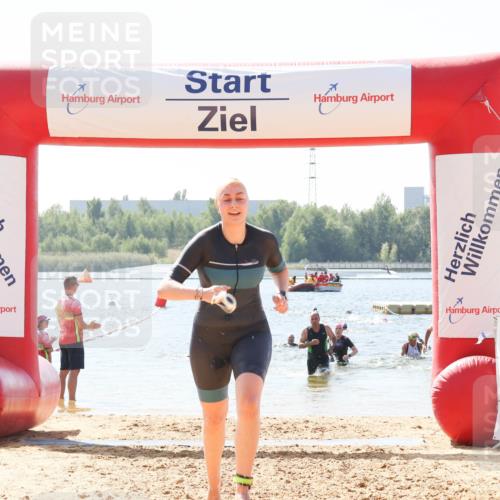 01.09.2024 - 17. Tribühne Triathlon Luisa Fischer http://msf.ph/oto/6902250 01.09.2024 12:11:04 Schwimmen 731, 736, 747 meine-sportfotos.de
