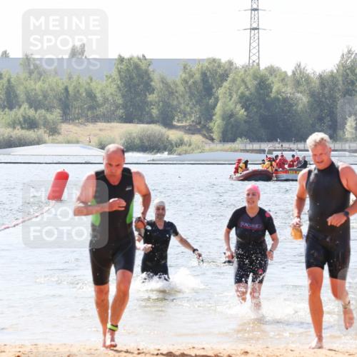 01.09.2024 - 17. Tribühne Triathlon Luisa Fischer http://msf.ph/oto/6902283 01.09.2024 12:11:10 Schwimmen 725, 728, 731, 735, 736, 747 meine-sportfotos.de