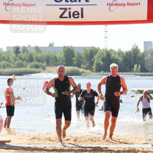 01.09.2024 - 17. Tribühne Triathlon Luisa Fischer http://msf.ph/oto/6902296 01.09.2024 12:11:11 Schwimmen 725, 728, 731, 735, 736, 747 meine-sportfotos.de