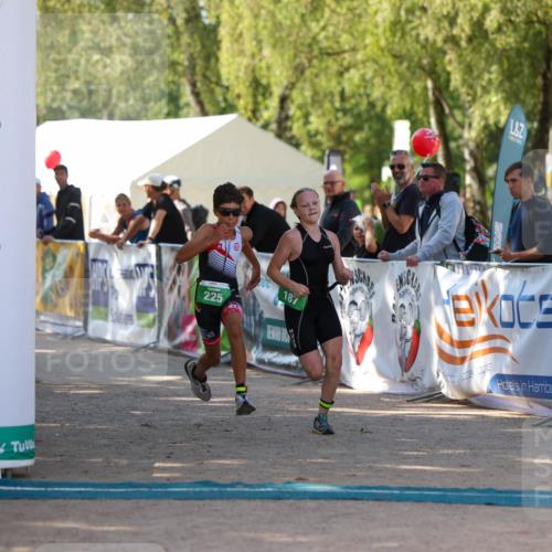 01.09.2024 - 17. Tribühne Triathlon Michael Strokosch http://msf.ph/oto/6904483 01.09.2024 11:05:43 Ziel 187, 225 meine-sportfotos.de