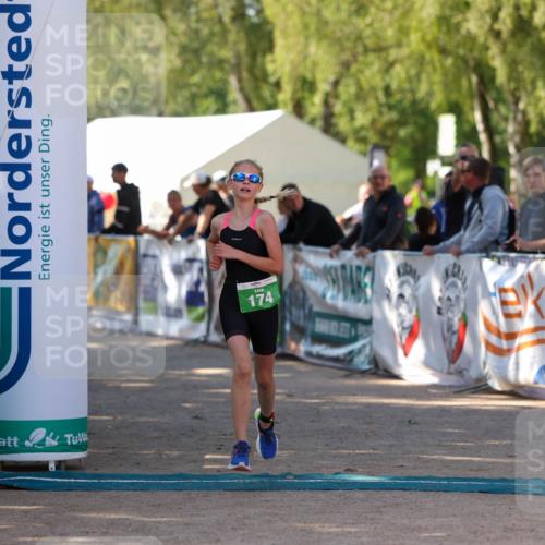 01.09.2024 - 17. Tribühne Triathlon Michael Strokosch http://msf.ph/oto/6904583 01.09.2024 11:05:51 Ziel 160, 174, 300 meine-sportfotos.de