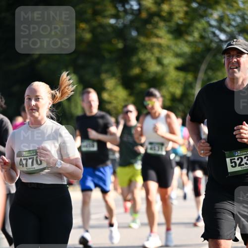 01.09.2024 - BARMER Alsterlauf Dr. Thomas Lammeyer http://msf.ph/oto/6905412 01.09.2024 09:41:12 Laufen 15, 4776, 4631, 35, 523 meine-sportfotos.de