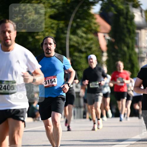 01.09.2024 - BARMER Alsterlauf Dr. Thomas Lammeyer http://msf.ph/oto/6906211 01.09.2024 09:41:50 Laufen 2405, 3154 meine-sportfotos.de