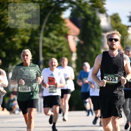 01.09.2024 - BARMER Alsterlauf Dr. Thomas Lammeyer http://msf.ph/oto/6906378 01.09.2024 09:41:56 Laufen 2863, 243, 1325 meine-sportfotos.de