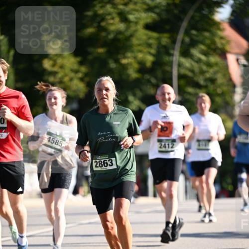 01.09.2024 - BARMER Alsterlauf Dr. Thomas Lammeyer http://msf.ph/oto/6906387 01.09.2024 09:41:56 Laufen 4585, 2863, 2412 meine-sportfotos.de