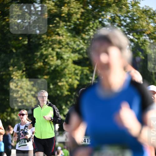 01.09.2024 - BARMER Alsterlauf Dr. Thomas Lammeyer http://msf.ph/oto/6906902 01.09.2024 09:42:18 Laufen 3316, 2417 meine-sportfotos.de