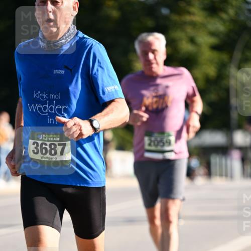 01.09.2024 - BARMER Alsterlauf Dr. Thomas Lammeyer http://msf.ph/oto/6908025 01.09.2024 09:43:04 Laufen 33, 35, 3687, 2059 meine-sportfotos.de