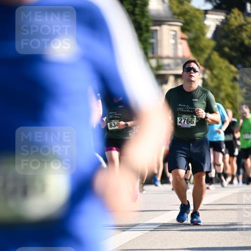 01.09.2024 - BARMER Alsterlauf Dr. Thomas Lammeyer http://msf.ph/oto/6908188 01.09.2024 09:43:12 Laufen 834, 2766 meine-sportfotos.de