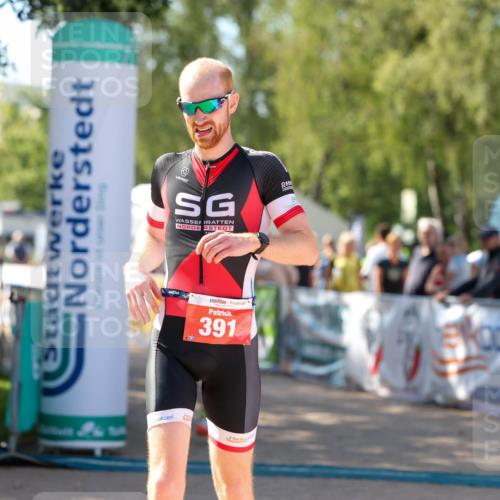 01.09.2024 - 17. Tribühne Triathlon Michael Strokosch http://msf.ph/oto/6908425 01.09.2024 11:47:08 Ziel 343, 391 meine-sportfotos.de