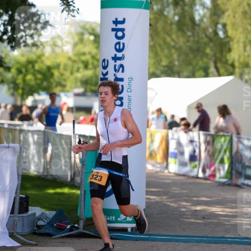 01.09.2024 - 17. Tribühne Triathlon Michael Strokosch http://msf.ph/oto/6908577 01.09.2024 11:47:20 Ziel 323, 338 meine-sportfotos.de