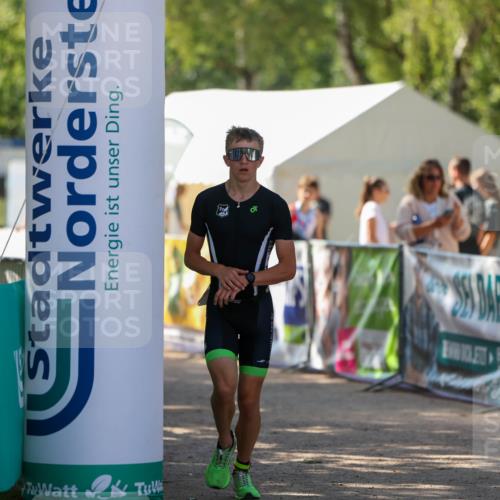01.09.2024 - 17. Tribühne Triathlon Michael Strokosch http://msf.ph/oto/6908962 01.09.2024 11:50:17 Ziel 331 meine-sportfotos.de