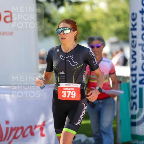 01.09.2024 - 17. Tribühne Triathlon Michael Strokosch http://msf.ph/oto/6909461 01.09.2024 11:54:44 Ziel 379 meine-sportfotos.de