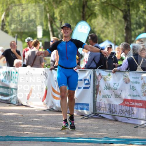 01.09.2024 - 17. Tribühne Triathlon Michael Strokosch http://msf.ph/oto/6910254 01.09.2024 12:00:32 Ziel 417 meine-sportfotos.de