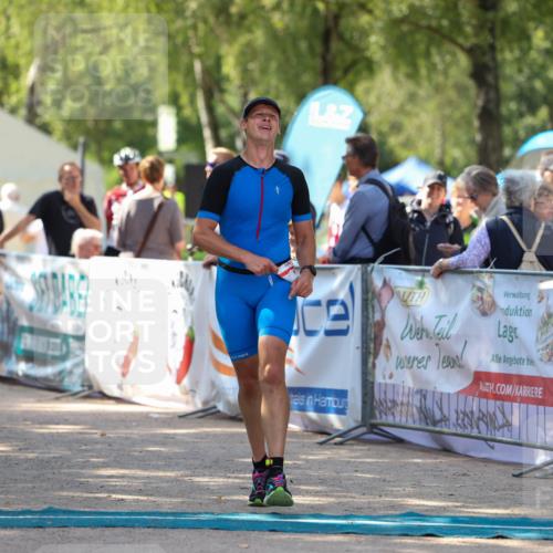 01.09.2024 - 17. Tribühne Triathlon Michael Strokosch http://msf.ph/oto/6910264 01.09.2024 12:00:32 Ziel 417 meine-sportfotos.de