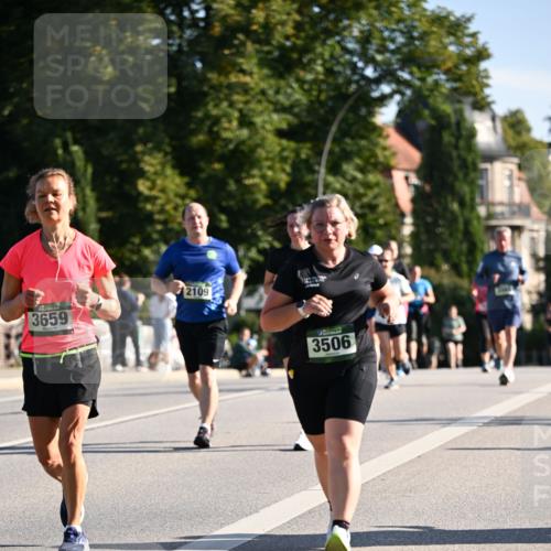 01.09.2024 - BARMER Alsterlauf Dr. Thomas Lammeyer http://msf.ph/oto/6910407 01.09.2024 09:44:49 Laufen 3659, 2109, 3506 meine-sportfotos.de