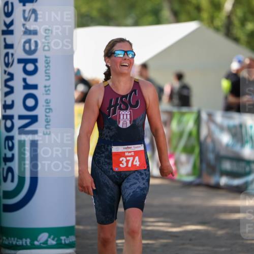 01.09.2024 - 17. Tribühne Triathlon Michael Strokosch http://msf.ph/oto/6910722 01.09.2024 12:02:45 Ziel 374, 426 meine-sportfotos.de