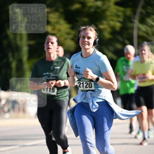 01.09.2024 - BARMER Alsterlauf Dr. Thomas Lammeyer http://msf.ph/oto/6910921 01.09.2024 09:45:09 Laufen 115, 35, 2120 meine-sportfotos.de