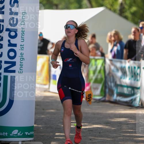 01.09.2024 - 17. Tribühne Triathlon Michael Strokosch http://msf.ph/oto/6911260 01.09.2024 12:05:41 Ziel 348 meine-sportfotos.de