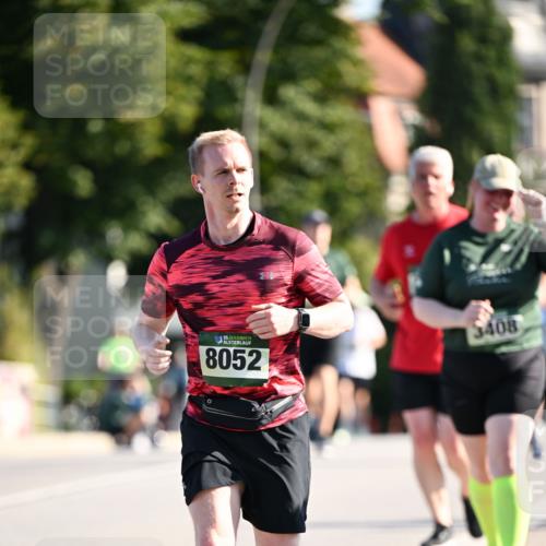 01.09.2024 - BARMER Alsterlauf Dr. Thomas Lammeyer http://msf.ph/oto/6911453 01.09.2024 09:45:36 Laufen 35, 8052, 3408 meine-sportfotos.de