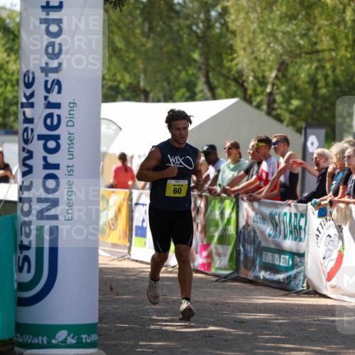 01.09.2024 - 17. Tribühne Triathlon Michael Strokosch http://msf.ph/oto/6911731 01.09.2024 12:07:31 Ziel 60, 373 meine-sportfotos.de