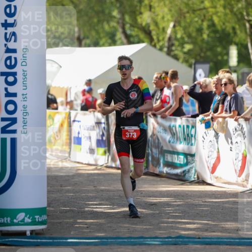 01.09.2024 - 17. Tribühne Triathlon Michael Strokosch http://msf.ph/oto/6911806 01.09.2024 12:07:36 Ziel 60, 373, 413 meine-sportfotos.de