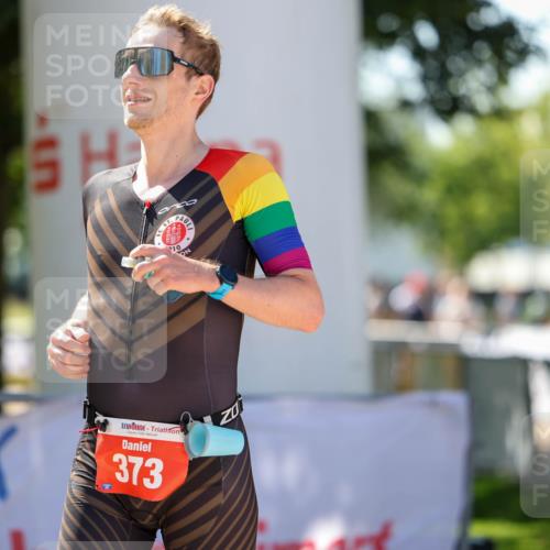 01.09.2024 - 17. Tribühne Triathlon Michael Strokosch http://msf.ph/oto/6911872 01.09.2024 12:07:39 Ziel 373, 413 meine-sportfotos.de