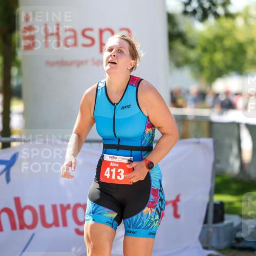 01.09.2024 - 17. Tribühne Triathlon Michael Strokosch http://msf.ph/oto/6911969 01.09.2024 12:07:45 Ziel 413 meine-sportfotos.de