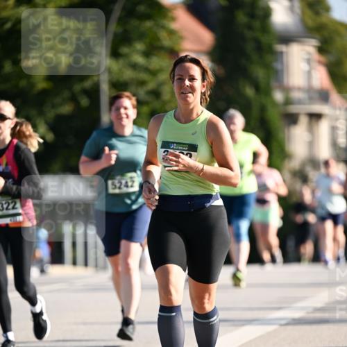 01.09.2024 - BARMER Alsterlauf Dr. Thomas Lammeyer http://msf.ph/oto/6912112 01.09.2024 09:45:59 Laufen 322, 5242, 5 meine-sportfotos.de