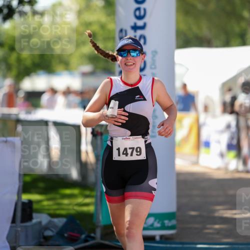 01.09.2024 - 17. Tribühne Triathlon Michael Strokosch http://msf.ph/oto/6912318 01.09.2024 12:08:22 Ziel 382, 1479 meine-sportfotos.de