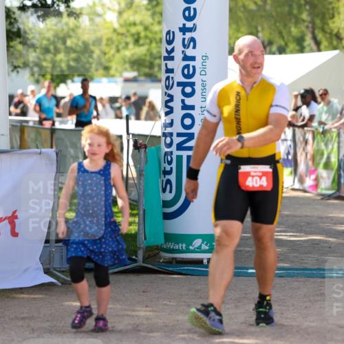 01.09.2024 - 17. Tribühne Triathlon Michael Strokosch http://msf.ph/oto/6912559 01.09.2024 12:08:51 Ziel 395, 404 meine-sportfotos.de