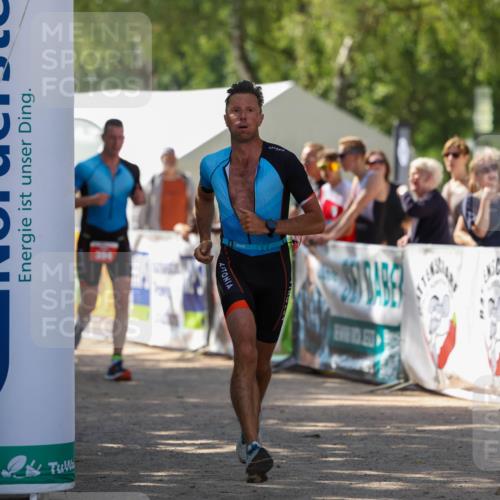 01.09.2024 - 17. Tribühne Triathlon Michael Strokosch http://msf.ph/oto/6912597 01.09.2024 12:08:55 Ziel 394, 395, 409 meine-sportfotos.de