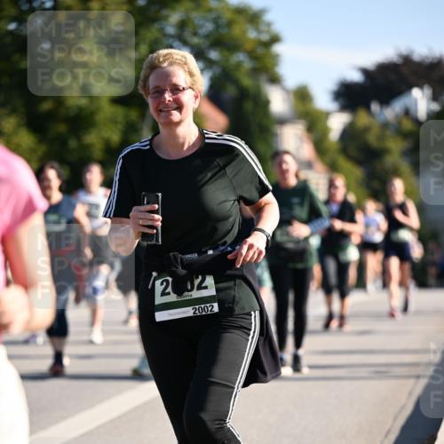 01.09.2024 - BARMER Alsterlauf Dr. Thomas Lammeyer http://msf.ph/oto/6912929 01.09.2024 09:46:34 Laufen 2002, 2002 meine-sportfotos.de