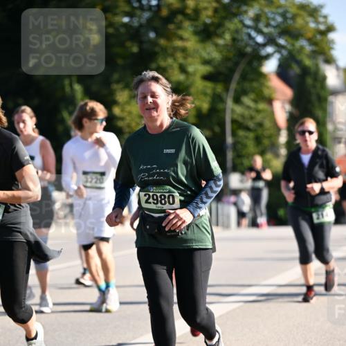 01.09.2024 - BARMER Alsterlauf Dr. Thomas Lammeyer http://msf.ph/oto/6912999 01.09.2024 09:46:37 Laufen 35, 35, 2980 meine-sportfotos.de