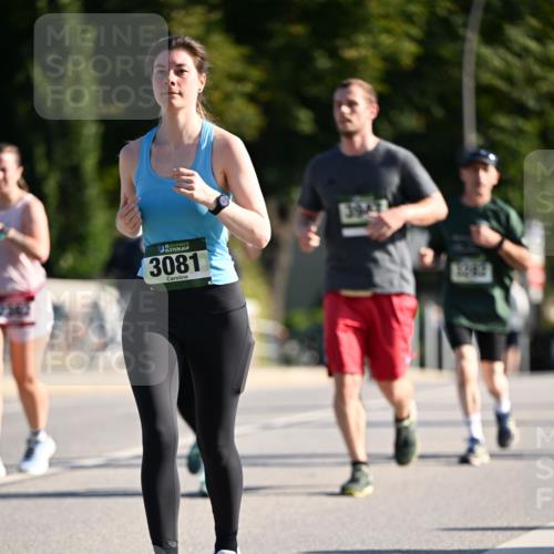 01.09.2024 - BARMER Alsterlauf Dr. Thomas Lammeyer http://msf.ph/oto/6913260 01.09.2024 09:46:47 Laufen 3081, 3943 meine-sportfotos.de