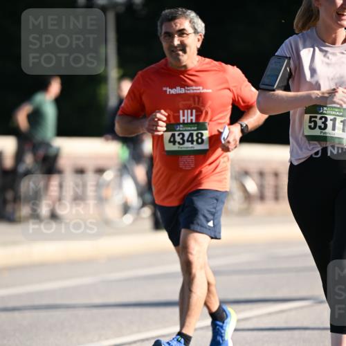 01.09.2024 - BARMER Alsterlauf Dr. Thomas Lammeyer http://msf.ph/oto/6913459 01.09.2024 09:46:54 Laufen 4348, 35, 5311 meine-sportfotos.de