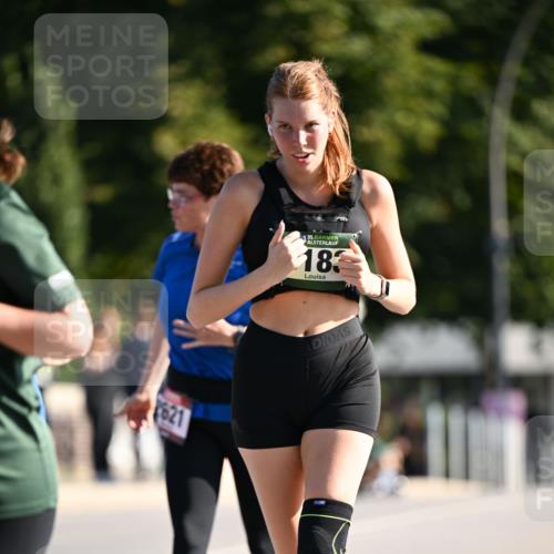 01.09.2024 - BARMER Alsterlauf Dr. Thomas Lammeyer http://msf.ph/oto/6913639 01.09.2024 09:47:02 Laufen 621, 35, 183 meine-sportfotos.de