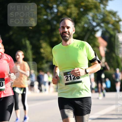 01.09.2024 - BARMER Alsterlauf Dr. Thomas Lammeyer http://msf.ph/oto/6914456 01.09.2024 09:47:30 Laufen 0, 1035, 2120 meine-sportfotos.de