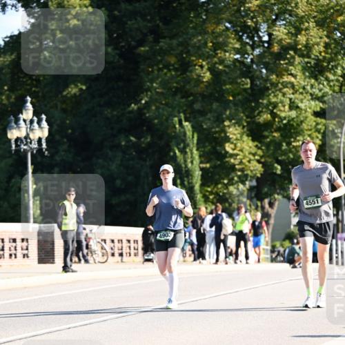 01.09.2024 - BARMER Alsterlauf Dr. Thomas Lammeyer http://msf.ph/oto/6914680 01.09.2024 09:47:40 Laufen 4551, 4903 meine-sportfotos.de
