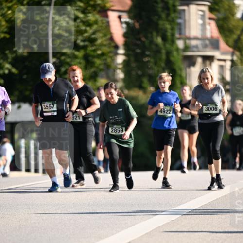 01.09.2024 - BARMER Alsterlauf Dr. Thomas Lammeyer http://msf.ph/oto/6914866 01.09.2024 09:47:47 Laufen 3557, 3557, 921, 2859, 4922, 3006 meine-sportfotos.de