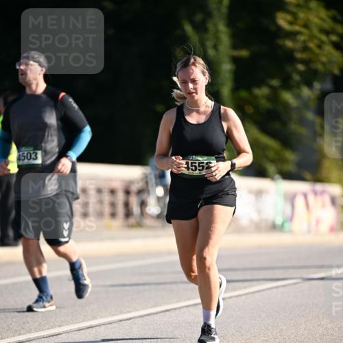 01.09.2024 - BARMER Alsterlauf Dr. Thomas Lammeyer http://msf.ph/oto/6915065 01.09.2024 09:47:56 Laufen 4503, 4552 meine-sportfotos.de