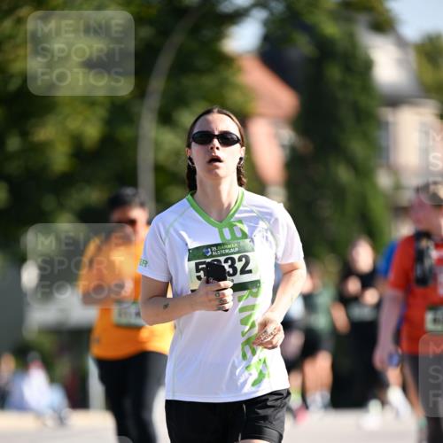 01.09.2024 - BARMER Alsterlauf Dr. Thomas Lammeyer http://msf.ph/oto/6915691 01.09.2024 09:48:27 Laufen 35, 5032 meine-sportfotos.de