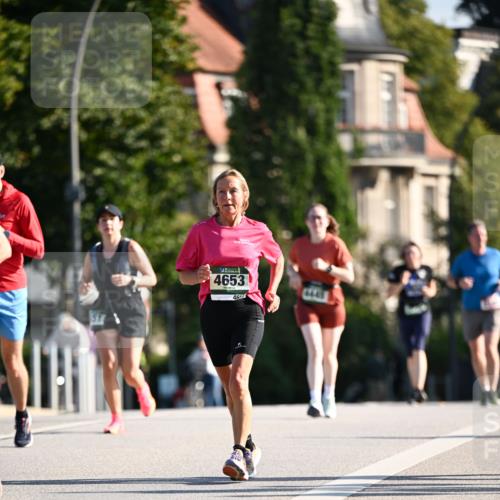 01.09.2024 - BARMER Alsterlauf Dr. Thomas Lammeyer http://msf.ph/oto/6916405 01.09.2024 09:48:54 Laufen 4653, 4653 meine-sportfotos.de